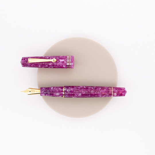 Leonardo Officina Italiana Momento Zero Fountain Pen Lavender Purple & Gold