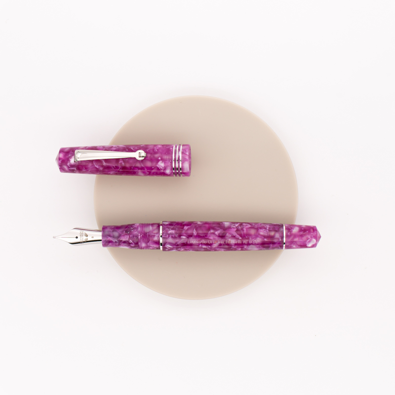 Leonardo Officina Italiana Momento Zero Fountain Pen Lavender Purple & Rhodium