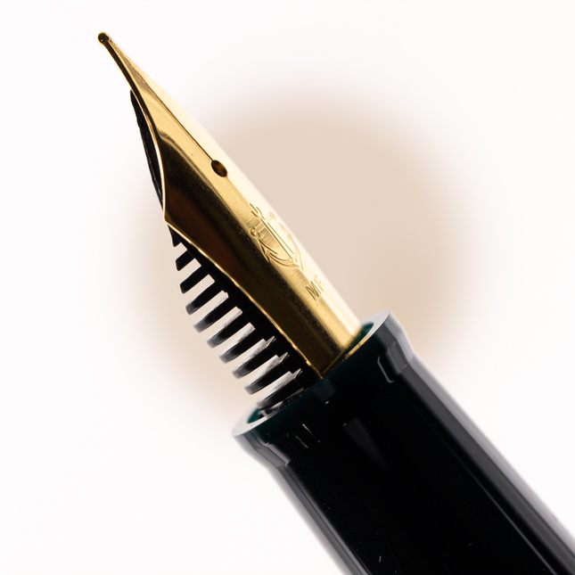 Sailor Lecoule Fountain Pen Ruby Red & Gold