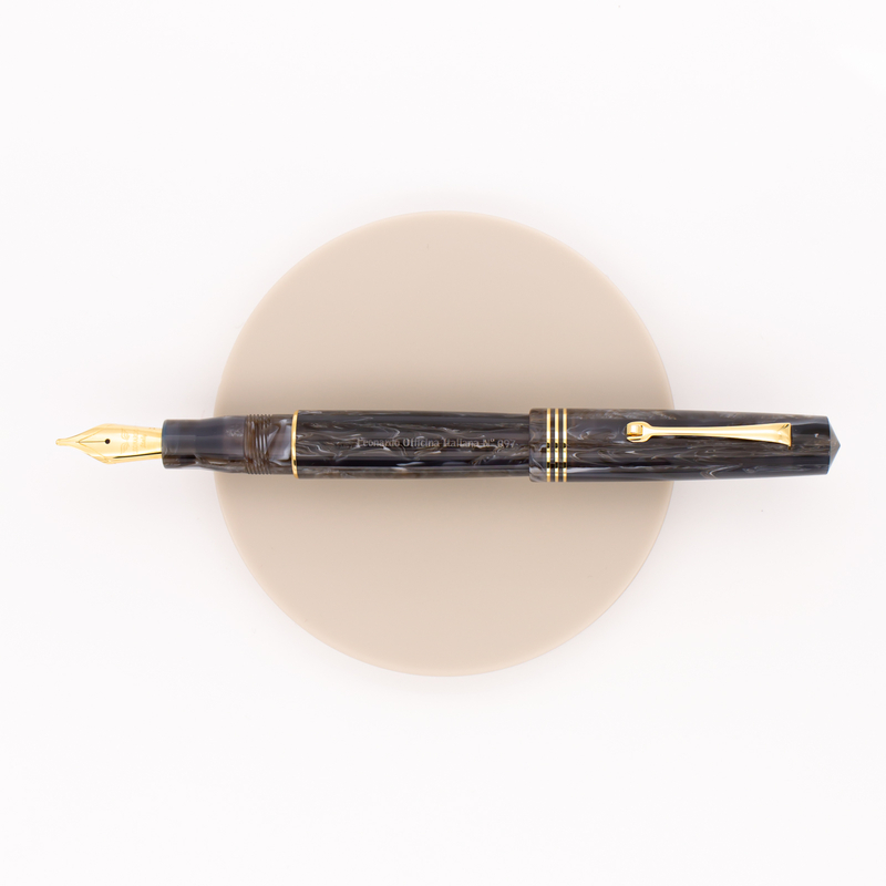 Leonardo Officina Italiana Momento Zero Fountain Pen Horn & Gold