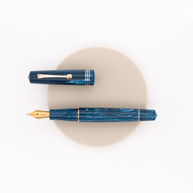 Leonardo Officina Italiana Momento Zero Penna Stilografica Blu Positano & Oro Rosa Leonardo Officina Italiana Momento Zero Penna Stilografica Blu Positano & Oro Rosa