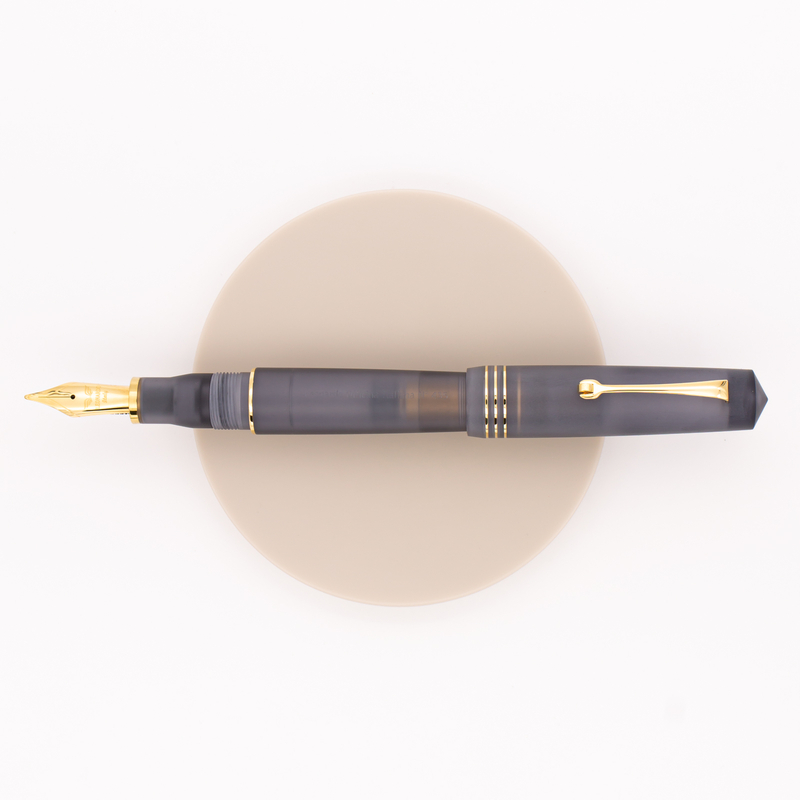Leonardo Momento Zero Grande Pura Fountain Pen Anthracite Gray & Gold 14 KT Leonardo Momento Zero Grande Pura Fountain Pen Anthracite Gray & Gold 14 KT