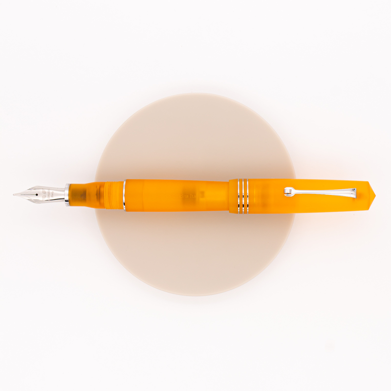 Leonardo Momento Zero Grande Pura Fountain Pen Flame Orange & Rhodium 14 KT Leonardo Momento Zero Grande Pura Fountain Pen Flame Orange & Rhodium 14 KT