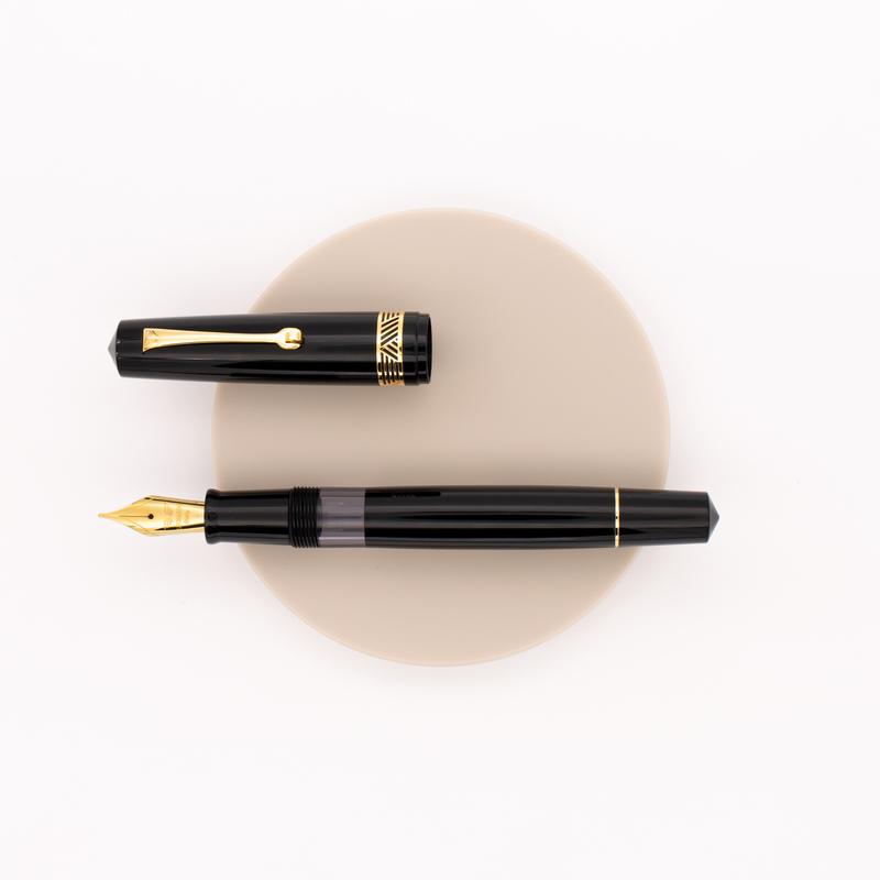 Leonardo Momento Magico Fountain Pen Black Soul Glossy & Gold 14 KT