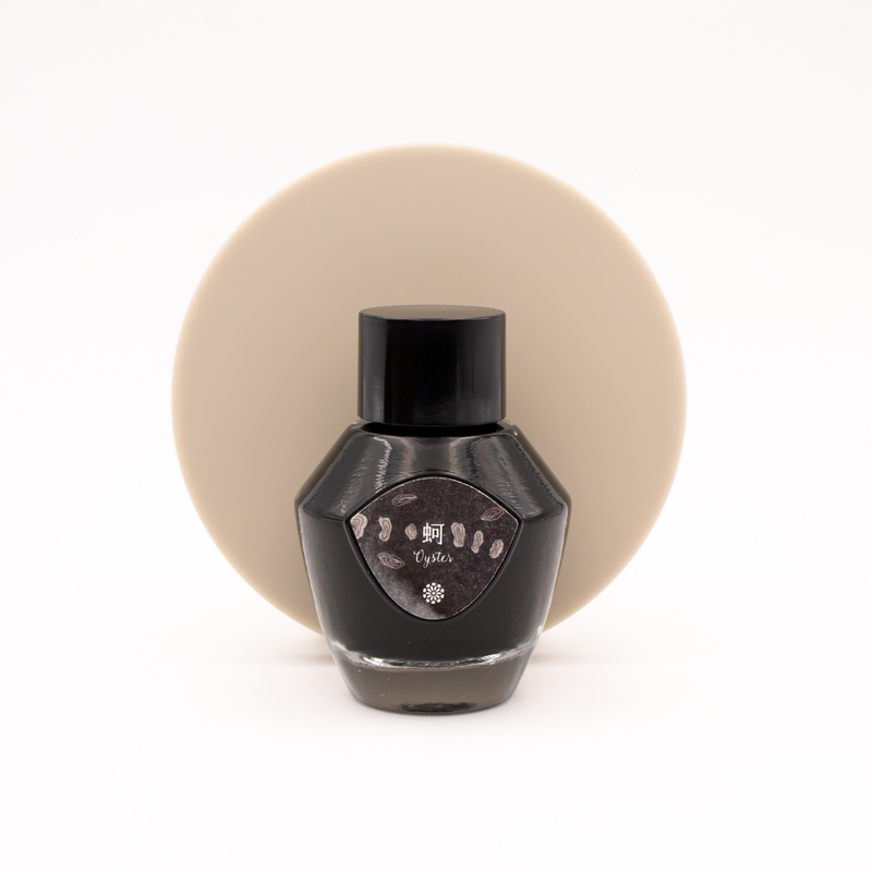 Lennon Tool Bar Oyster Inchiostro 35 ml Edizione Limitata Lennon Tool Bar Oyster Inchiostro 35 ml Edizione Limitata