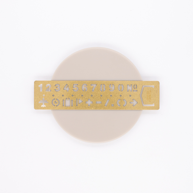 Traveler's Company Brass Segnalibro con Normografo Numerico in Ottone