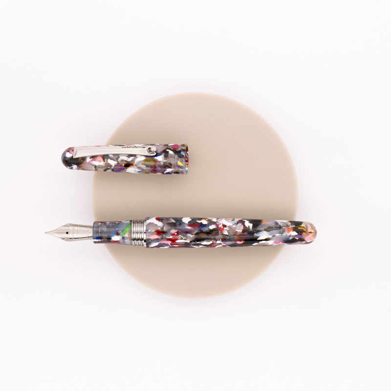 Montegrappa Elmo Ambiente Penna Stilografica Kaleido Montegrappa Elmo Ambiente Penna Stilografica Kaleido