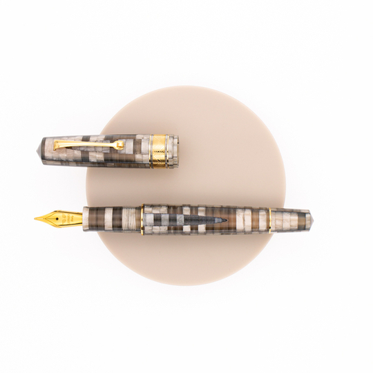 Leonardo Momento Zero Grande Mosaico Fountain Pen Chiaroscuro & Gold 14 KT