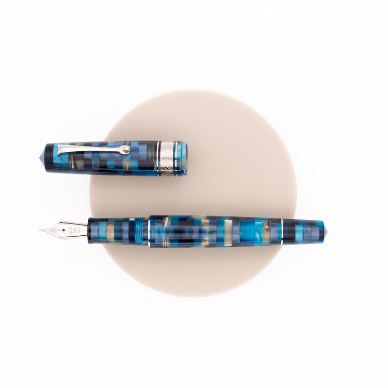Leonardo Momento Zero Grande Mosaico Fountain Pen Hawaii & Rhodium Leonardo Momento Zero Grande Mosaico Fountain Pen Hawaii & Rhodium