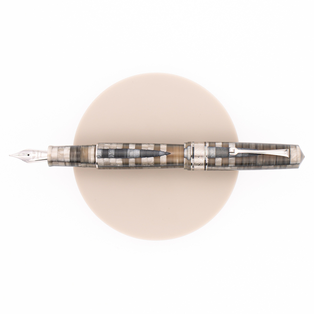 Leonardo Momento Zero Grande Mosaico Fountain Pen Chiaroscuro & Rhodium 14 KT