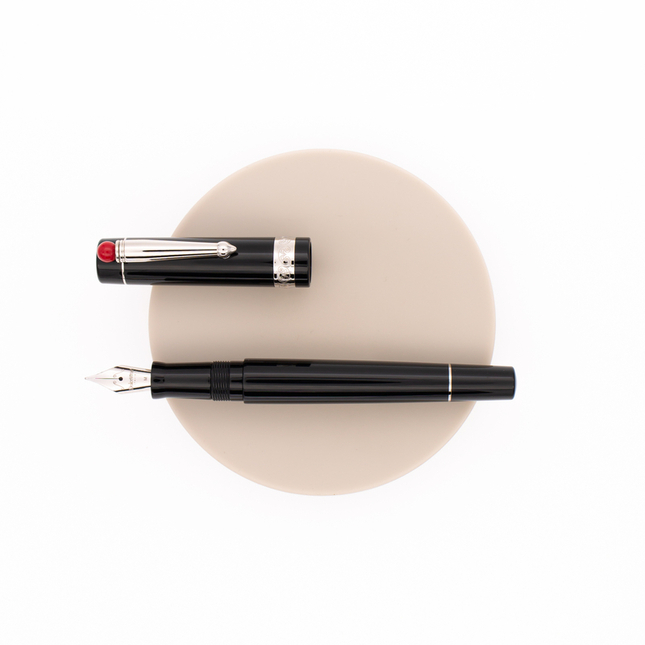 Dolcevita Emozione Fountain Pen Black