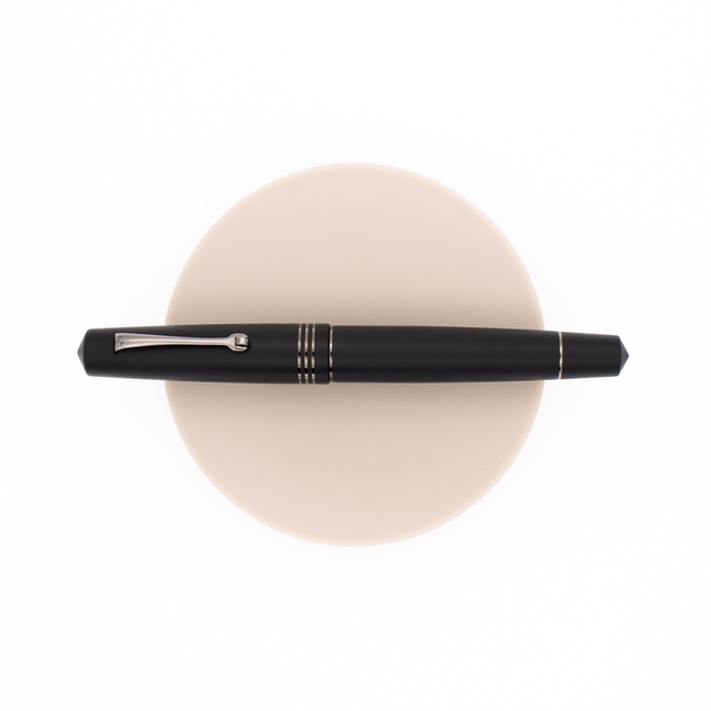 Leonardo Officina Italiana Momento Zero Fountain Pen Black Matte & Rhutenium