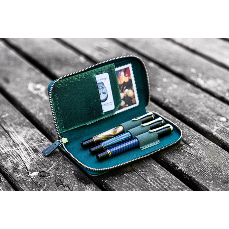 Galen Leather Portapenne in Pelle con Zip 3 Posti Crazy Horse Forest Green Galen Leather Portapenne in Pelle con Zip 3 Posti Crazy Horse Forest Green