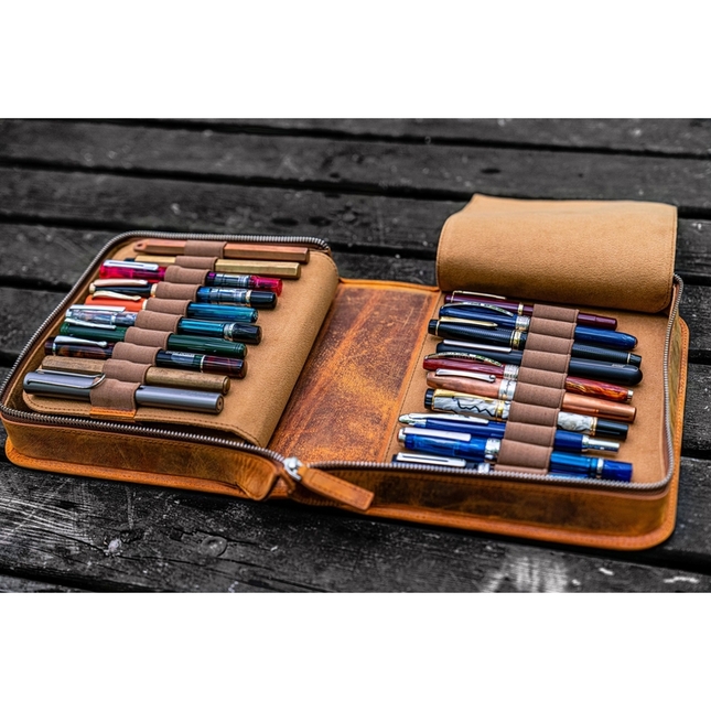 Galen Leather Portapenne in Pelle con Zip 40 Posti Crazy Horse Brown