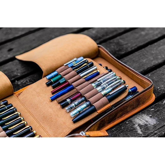 Galen Leather Portapenne in Pelle con Zip 40 Posti Crazy Horse Brown