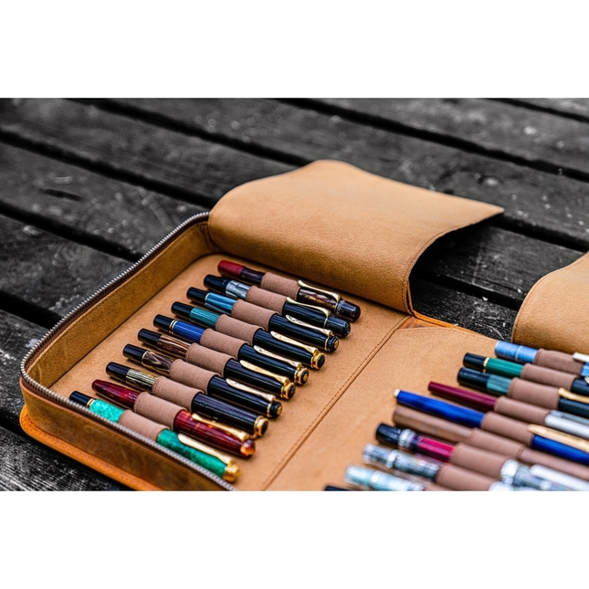 Galen Leather Portapenne in Pelle con Zip 40 Posti Crazy Horse Brown