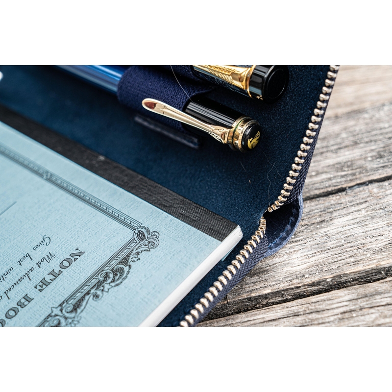Galen Leather Portapenne in Pelle 5 Posti con Notebook A6 Crazy Horse Navy Blue Galen Leather Portapenne in Pelle 5 Posti con Notebook A6 Crazy Horse Navy Blue