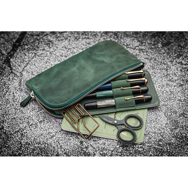 Galen Leather Slip-N-Zip 4 Slots Zippered Pen Pouch Crazy Horse Forest Green Galen Leather Slip-N-Zip 4 Slots Zippered Pen Pouch Crazy Horse Forest Green