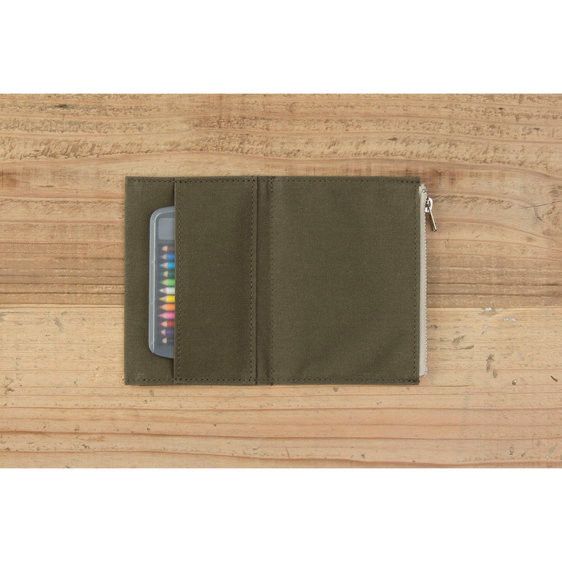Traveler's Factory Paper Cloth Zipper Case Passport Size Olive