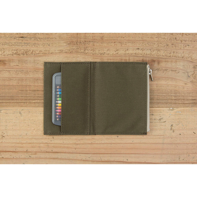 Traveler's Factory Paper Cloth Zipper Case Passport Size Olive