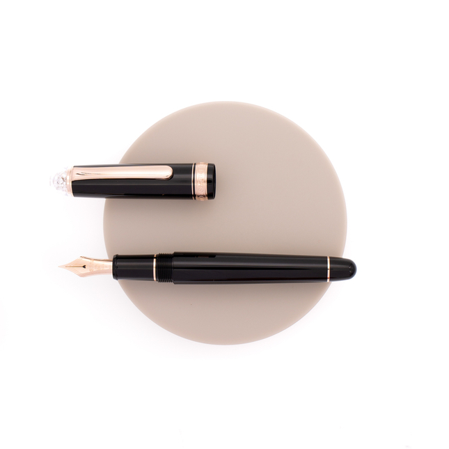 Platinum 3776 Century Penna Stilografica Shape of a Heart Edizione Limitata