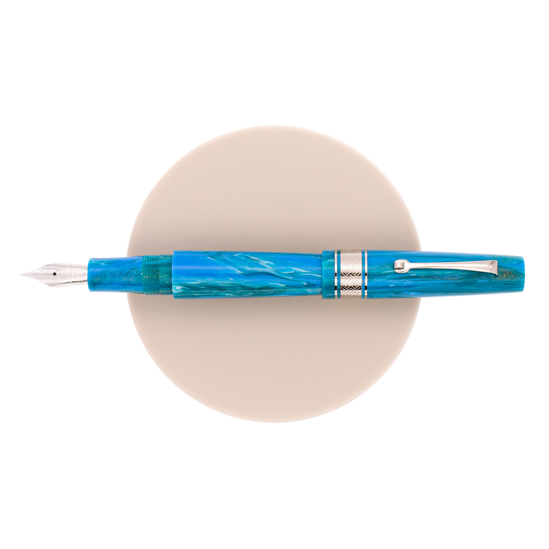 Leonardo Supernova Regular Fountain Pen Star Light Blue & Rhodium Leonardo Supernova Regular Fountain Pen Star Light Blue & Rhodium