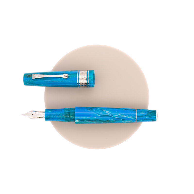 Leonardo Supernova Regular Fountain Pen Star Light Blue & Rhodium Leonardo Supernova Regular Fountain Pen Star Light Blue & Rhodium