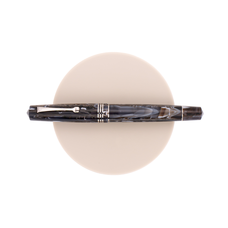 Leonardo Officina Italiana Momento Zero Fountain Pen Horn & Rhodium