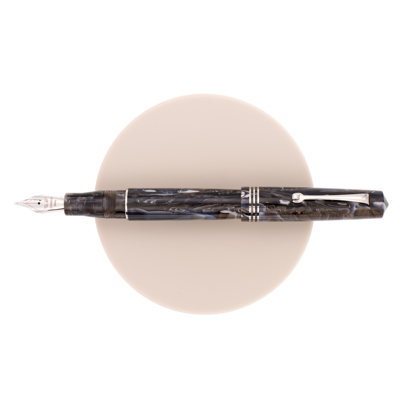 Leonardo Officina Italiana Momento Zero Fountain Pen Horn & Rhodium