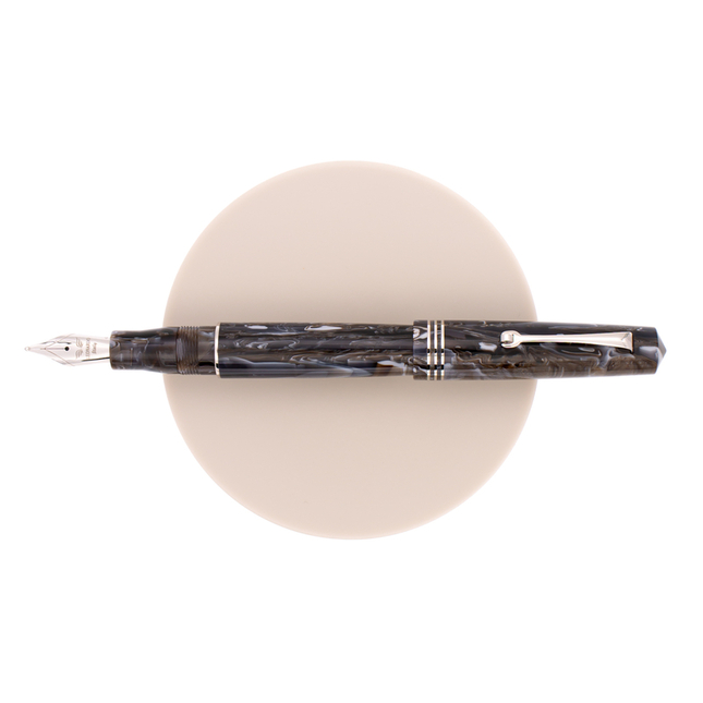 Leonardo Officina Italiana Momento Zero Fountain Pen Horn & Rhodium