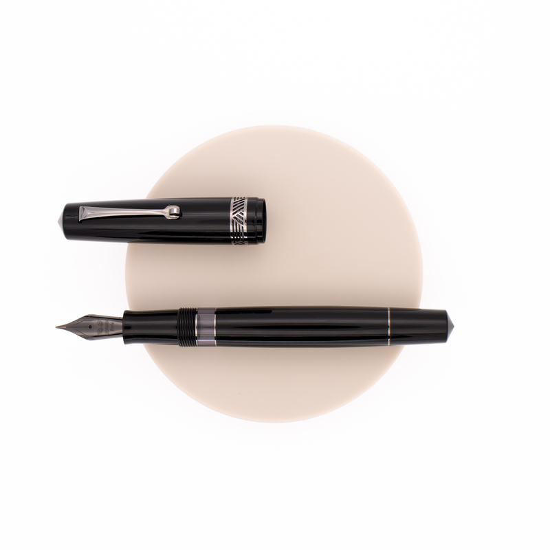 Leonardo Momento Magico Fountain Pen Black Soul Glossy & Ruthenium 14 KT