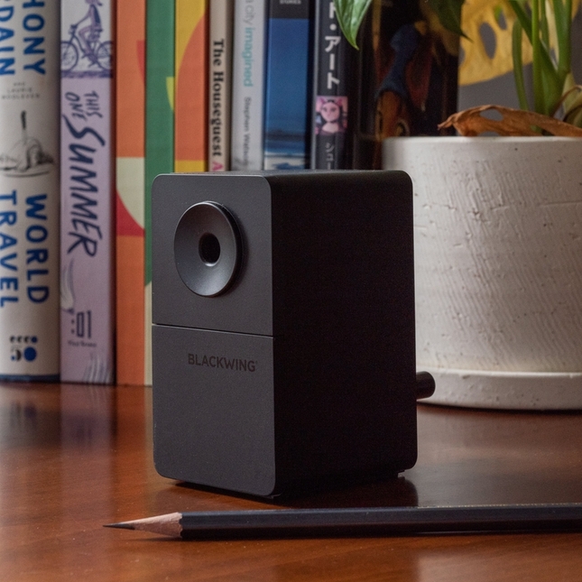 Blackwing Desktop Sharpener Black