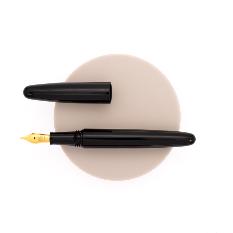 Wancher Dream Pen True Ebonite Fountain Pen Silk Black & Gold Wancher Dream Pen True Ebonite Fountain Pen Silk Black & Gold