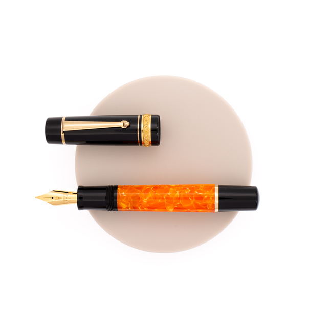 Delta Dolcevita Mid-Size Penna Stilografica Oro
