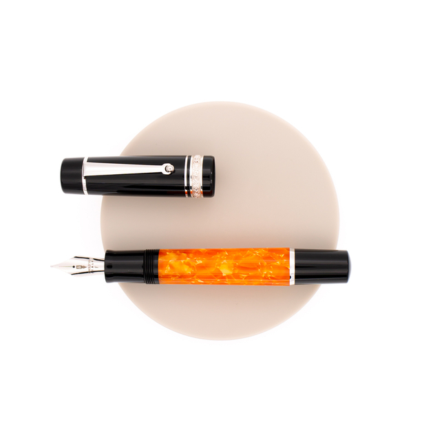 Delta Dolcevita Mid-Size Penna Stilografica Rodio