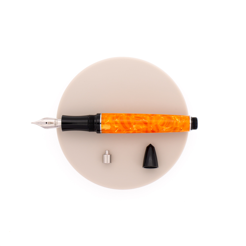 Delta DV Write Balance Fountain Pen Delta DV Write Balance Fountain Pen