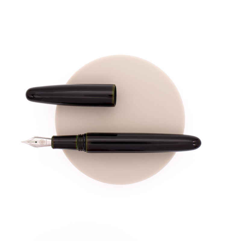 Wancher Wancher Dream Pen True Urushi Fountain Pen Midori Tamenuri Wancher Wancher Dream Pen True Urushi Fountain Pen Midori Tamenuri