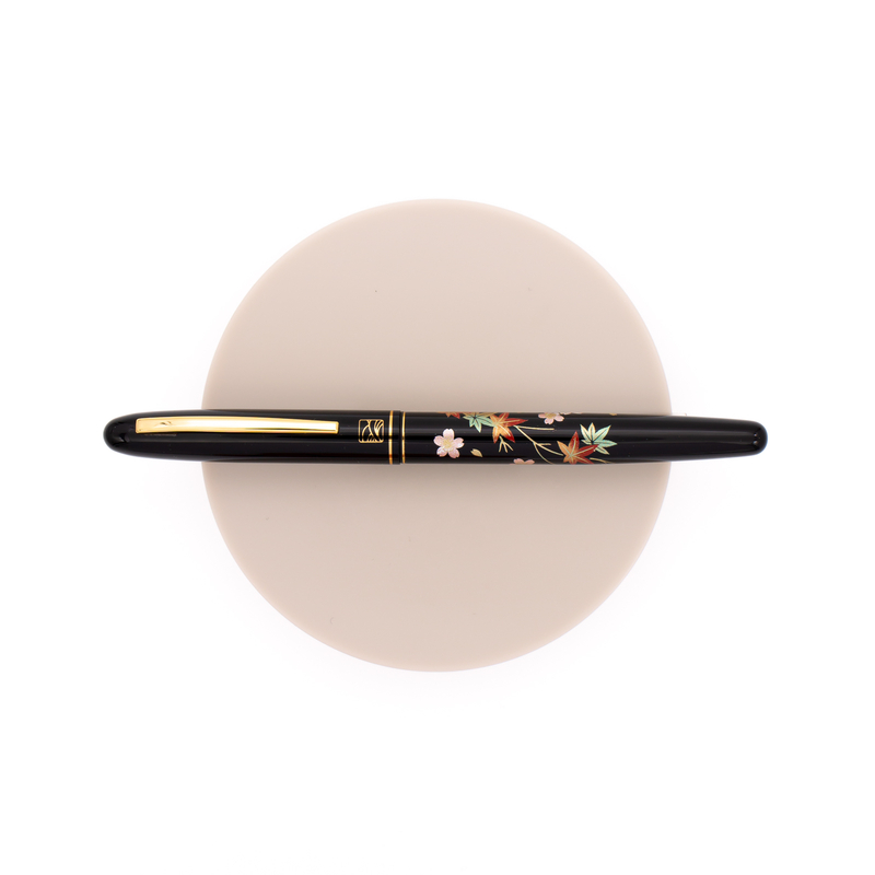Wancher x Kuretake Kindai Maki-e Penna Stilografica Sakura Ni Kouyou Wancher x Kuretake Kindai Maki-e Penna Stilografica Sakura Ni Kouyou