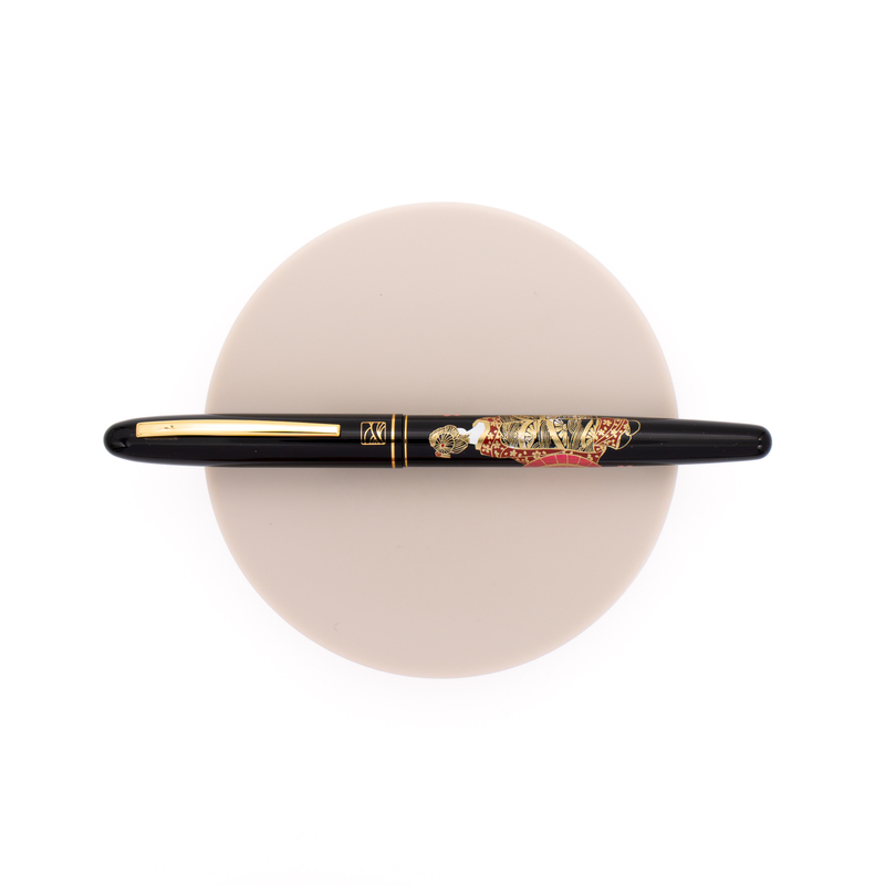 Wancher x Kuretake Kindai Maki-e Fountain Pen Hana Maiko Wancher x Kuretake Kindai Maki-e Fountain Pen Hana Maiko