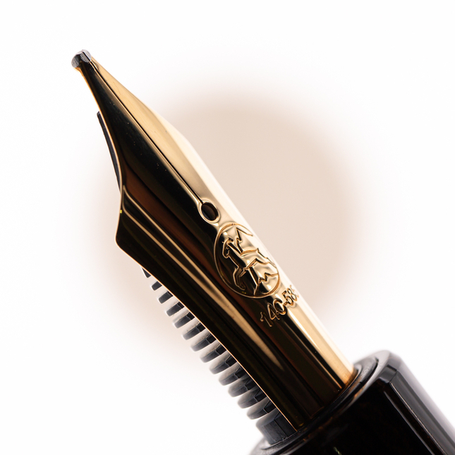 Eboya Hakobune Medium Fountain Pen Tanshin
