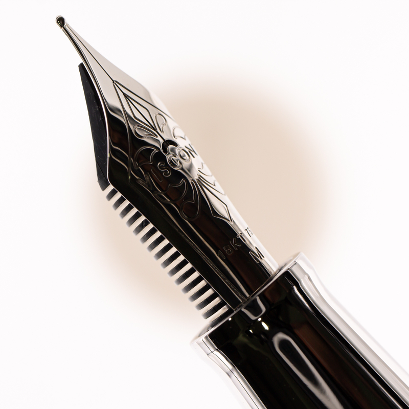 Visconti Divina Elegance Fountain Pen Wave Visconti Divina Elegance Fountain Pen Wave