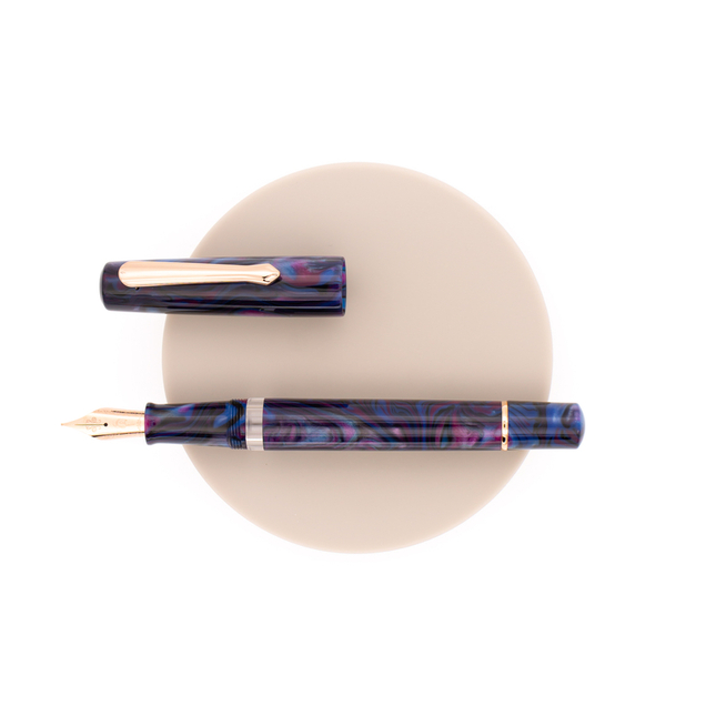 Nahvalur Schuylkill Fountain Pen Cichlid Purple