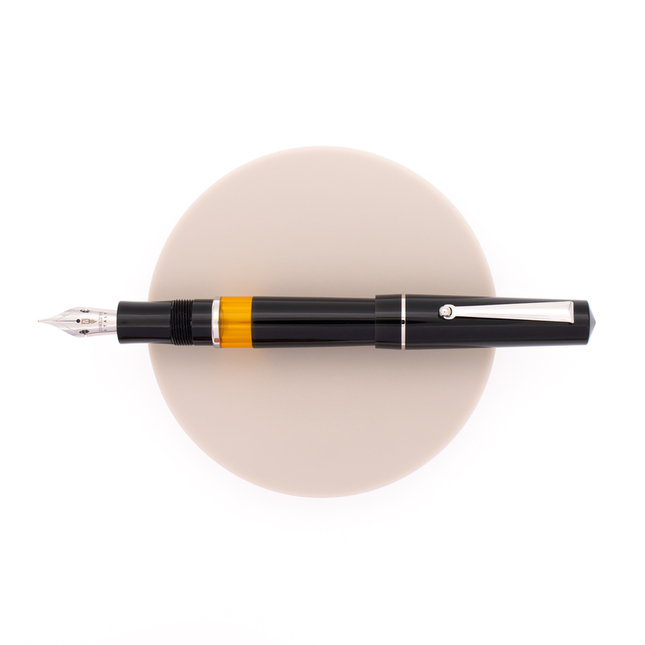 Delta Dune Fountain Pen Black & Rhodium