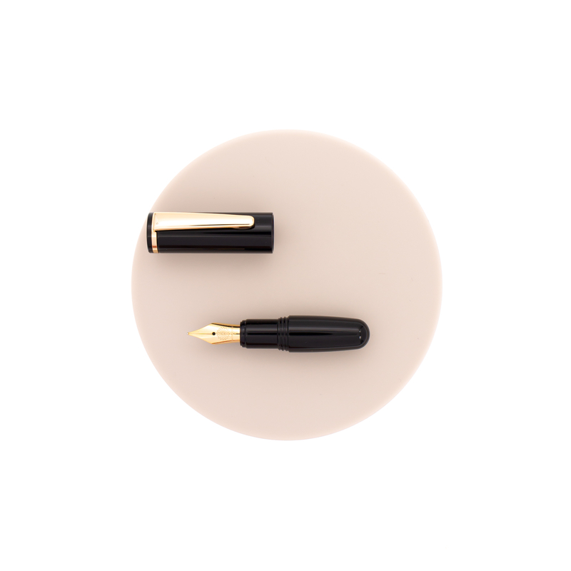 Wancher Wancher PuChiCo Fountain Pen Penguin Black Wancher Wancher PuChiCo Fountain Pen Penguin Black