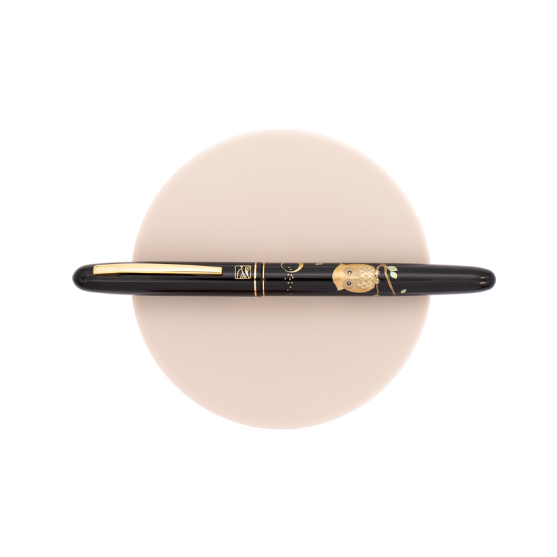 Wancher Wancher x Kuretake Kindai Maki-e Fountain Pen Fukurou