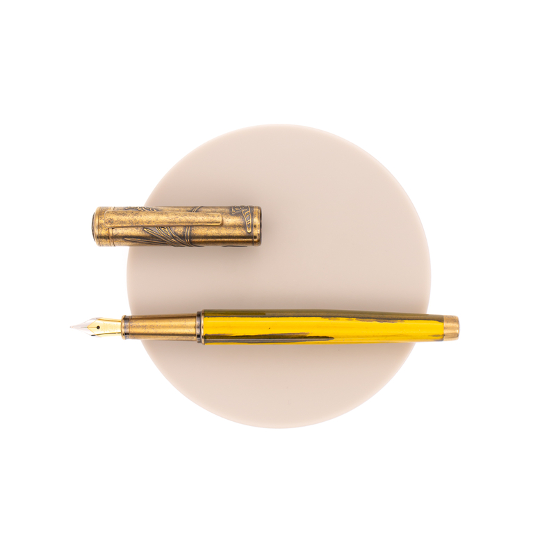 Laban Laban A Sanyu in Hand Fountain Pen Set Antique Laban Laban A Sanyu in Hand Fountain Pen Set Antique