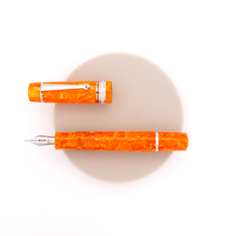Delta DV Mid-Size Fountain Pen Orange