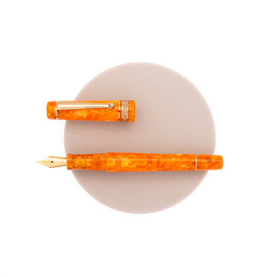 Delta DV Slim Fountain Pen Gold