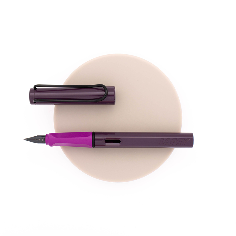 Lamy Lamy Safari Fountain Pen Violet Blackberry 2024 Special Edition