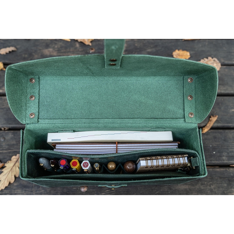 Galen Leather Galen Leather Writer's Medic Bag Crazy Horse Forest Green